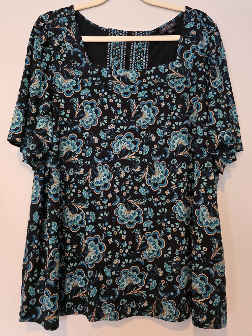 J. Jill Wearever Collection Size 2X Square Neck Back Button Short Sleeve Top